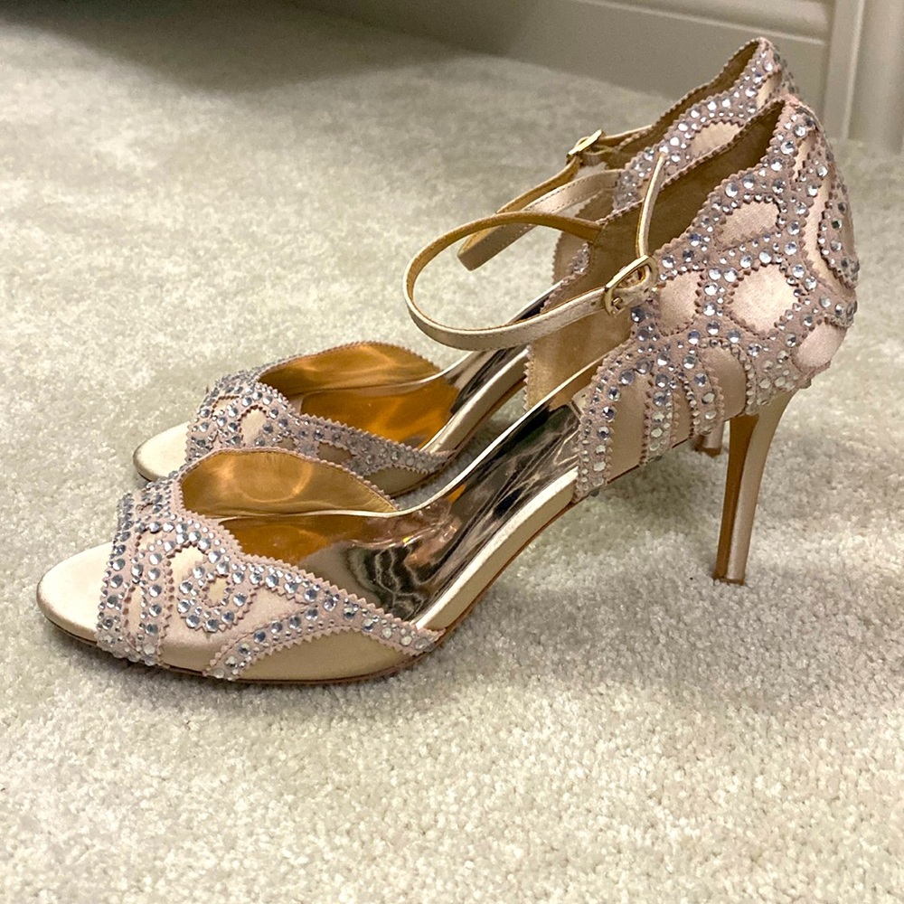 Badgley Mischka Belinda Ankle Strap Pump Size 9.5
